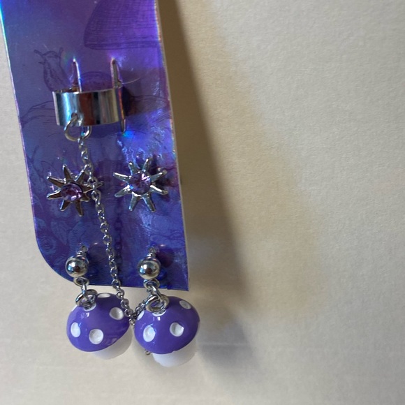 🆕 🍄Pastel Mushroom Cuff Earring Set🍄 - Picture 6 of 10